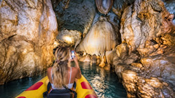 Phung Chang Cave