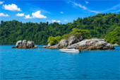 Yak Lek and Yak Yai Islands